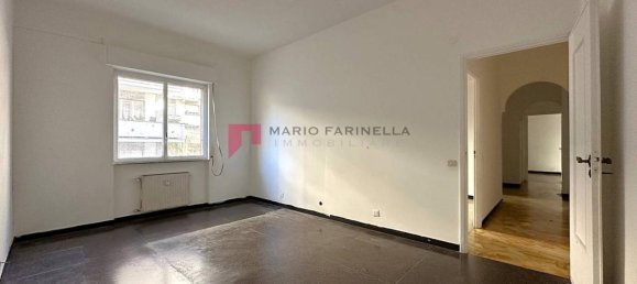 3-salle Appartement à Genoa, Italy No. 37361 8