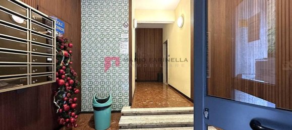 3-salle Appartement à Genoa, Italy No. 37361 25