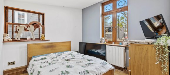 5 Schlafzimmer Haus in Horley, United Kingdom, Nr. 1059 8