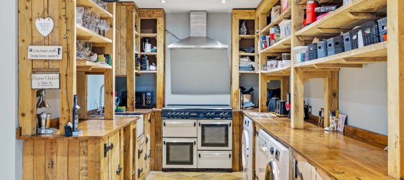 5 Schlafzimmer Haus in Horley, United Kingdom, Nr. 1059 15