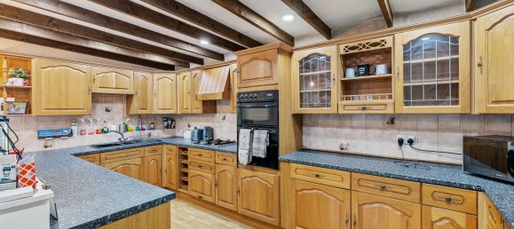 5 Schlafzimmer Haus in Horley, United Kingdom, Nr. 1059 7