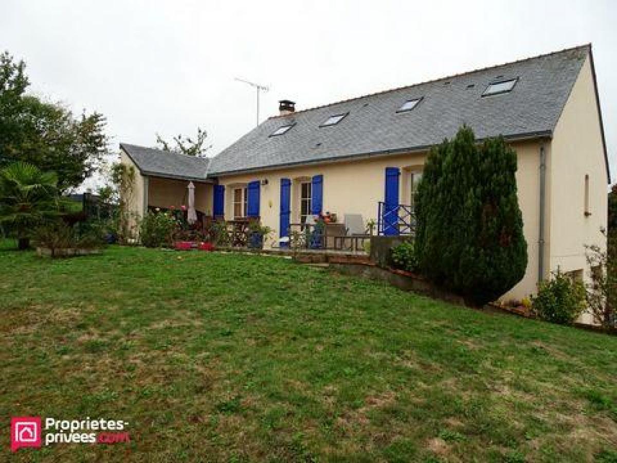 Casa de 4 dormitorios en Angers, France No. 24996