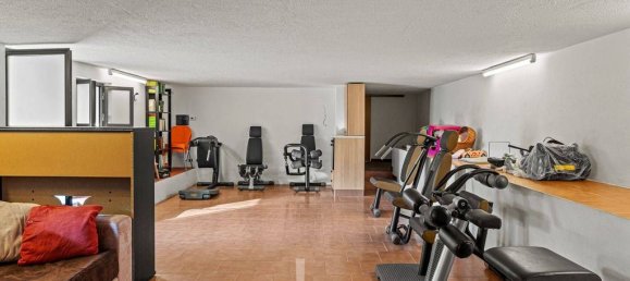 4 Schlafzimmer Villa in Colico, Italy, Nr. 109479 9