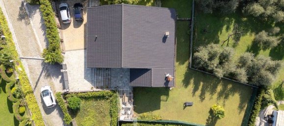 4 Schlafzimmer Villa in Colico, Italy, Nr. 109479 10