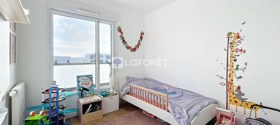 3 bedrooms Apartment in Saint-Cyr-l'Ecole, France No. 163590 10