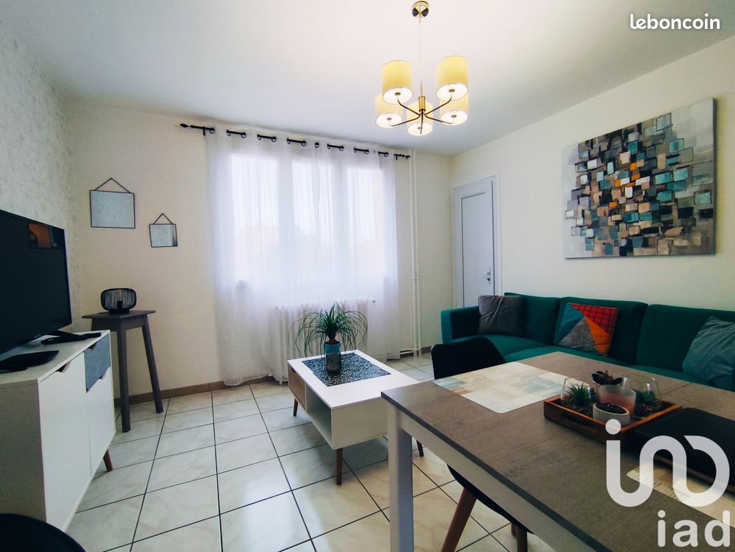 2 bedrooms Apartment in Troyes, France No. 48846