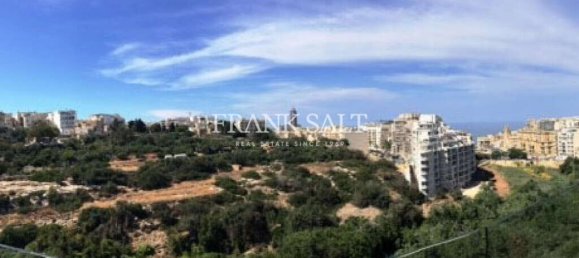 Квартира с 3 спальнями в Сент-Джулианс, Мальта № 1517 2