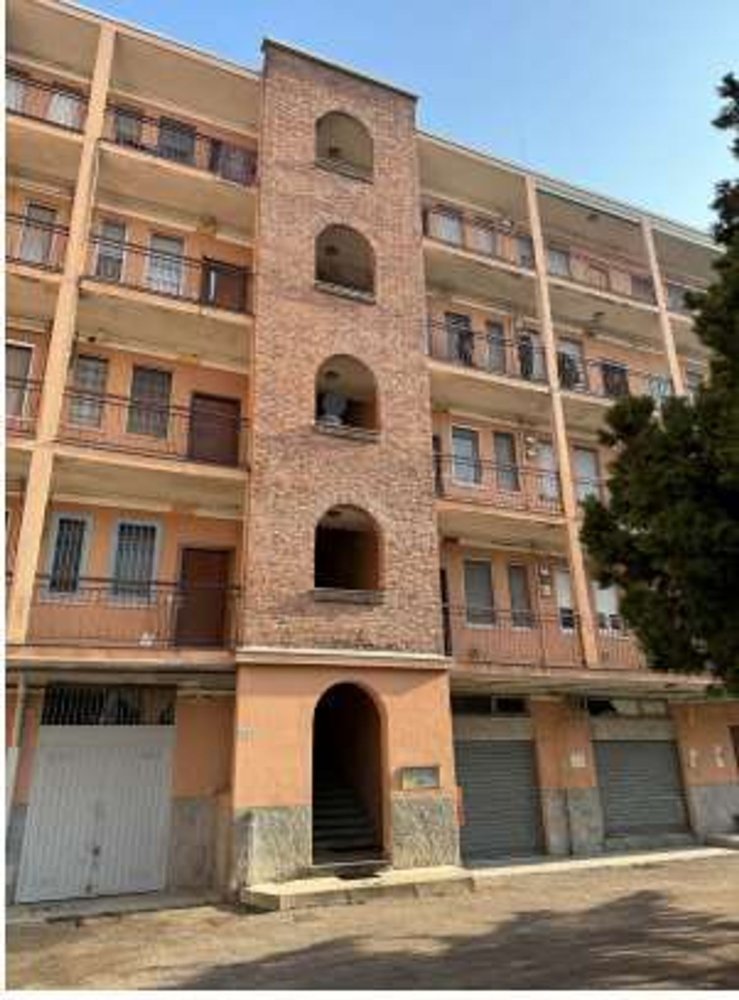 2غرفة شقة في Locate di Triulzi, Italy رقم 211593