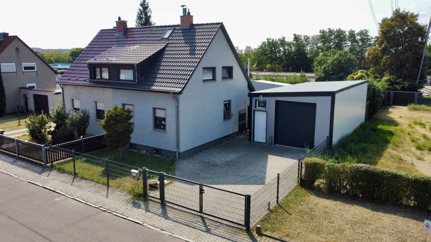 3 bedrooms Townhouse in Halle, Germany No. 334832