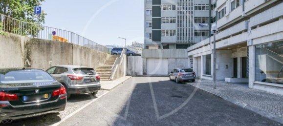 4 bedrooms Apartment in Lisbon, Portugal No. 131044 47