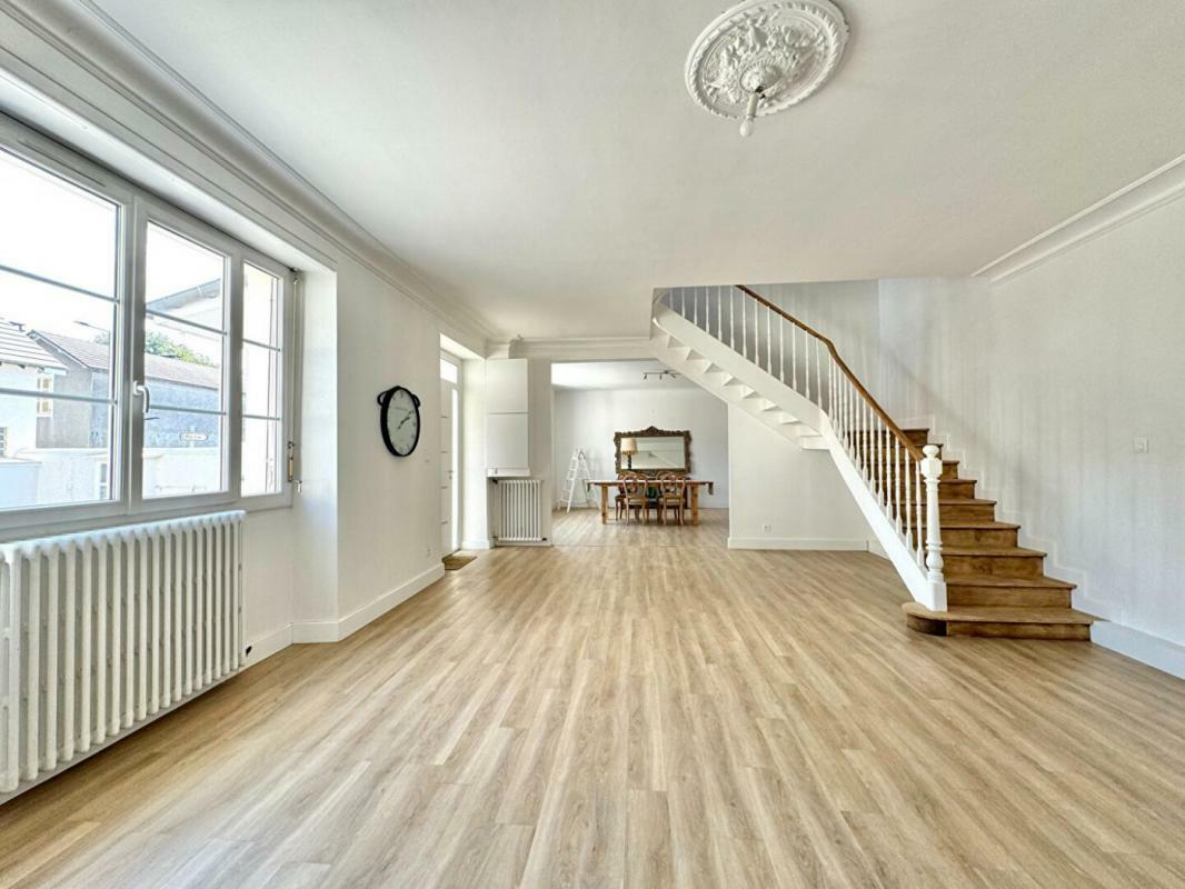 4 bedrooms House in Aressy, France No. 103343