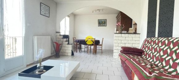 3 Schlafzimmer Wohnung in Bourges, France, Nr. 278092 2