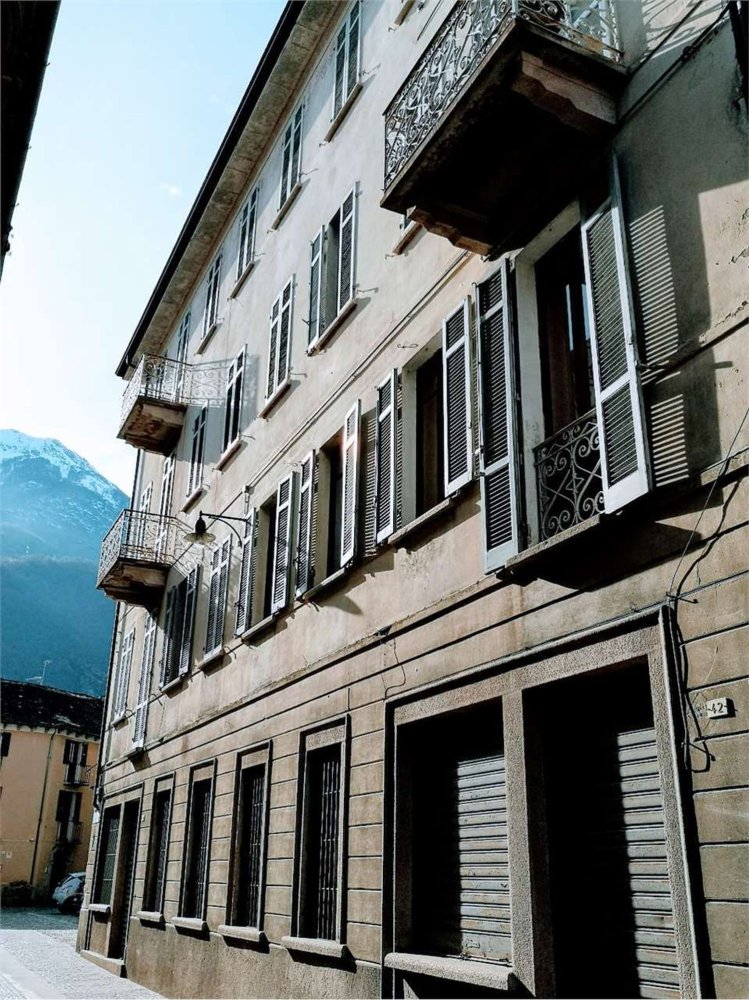30-Zimmer Wohnung in Piedimulera, Italy, Nr. 142478