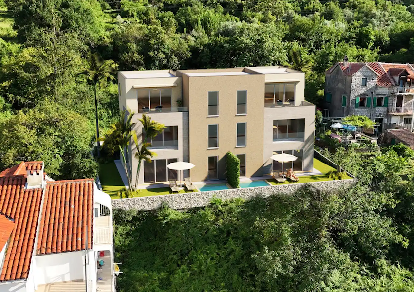 58m² Apartment in Kotor, Montenegro No. 333