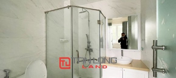 Villa de 3 dormitorios en Long Bien, Vietnam No. 560 9