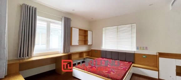 Villa de 3 dormitorios en Long Bien, Vietnam No. 560 14