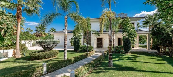 5 bedrooms Villa in Marbella, Spain No. 114053 12