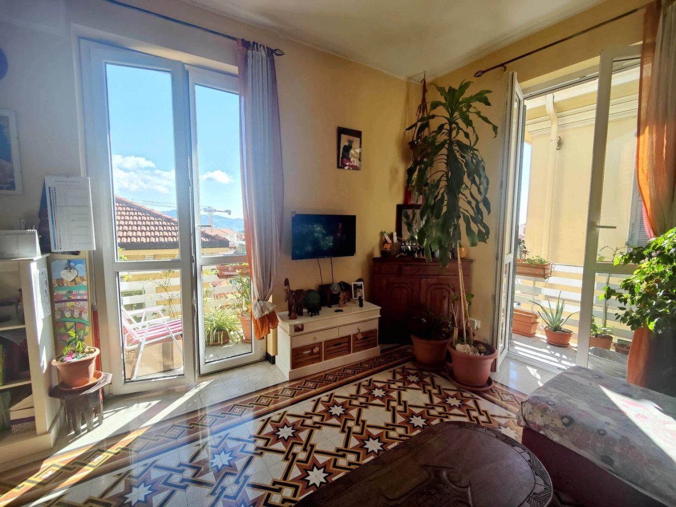 Квартира с 4 спальнями в Санремо, Италия № 332352