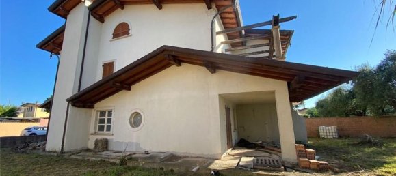 2 bedrooms Villa in Forte dei Marmi, Italy No. 371013 3