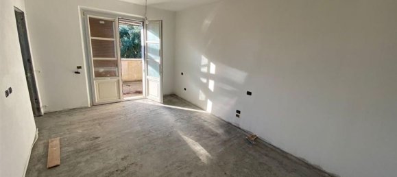 2 bedrooms Villa in Forte dei Marmi, Italy No. 371013 10