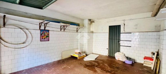 Квартира с 3 спальнями в Мантуя, Италия № 378522 45