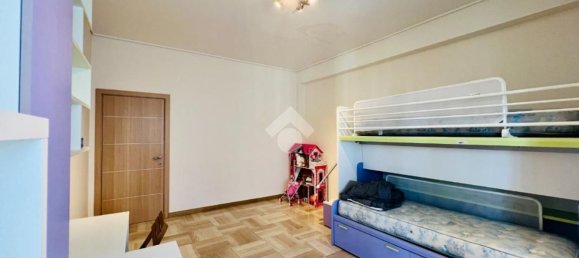 Квартира с 3 спальнями в Мантуя, Италия № 378522 33