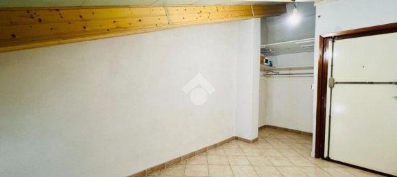 Квартира с 3 спальнями в Мантуя, Италия № 378522 42