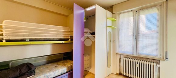 Квартира с 3 спальнями в Мантуя, Италия № 378522 36