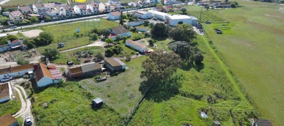 530m² Commercial property in Montijo, Portugal No. 254999 3