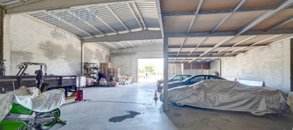 530m² Commercial property in Montijo, Portugal No. 254999 16