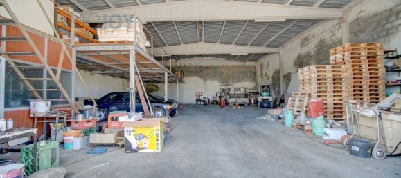 530m² Commercial property in Montijo, Portugal No. 254999 14