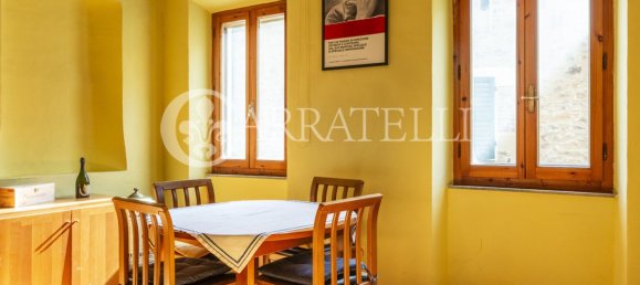 Квартира с 3 спальнями в Сан Квирико д’Орча, Италия № 116353 5