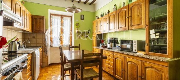 Квартира с 3 спальнями в Сан Квирико д’Орча, Италия № 116353 7