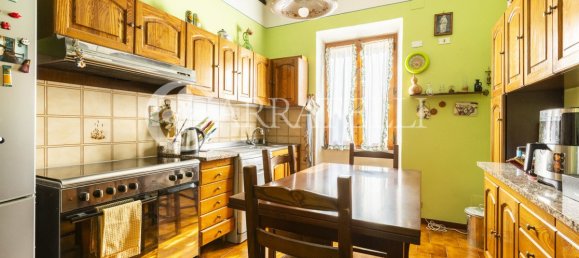 Квартира с 3 спальнями в Сан Квирико д’Орча, Италия № 116353 8