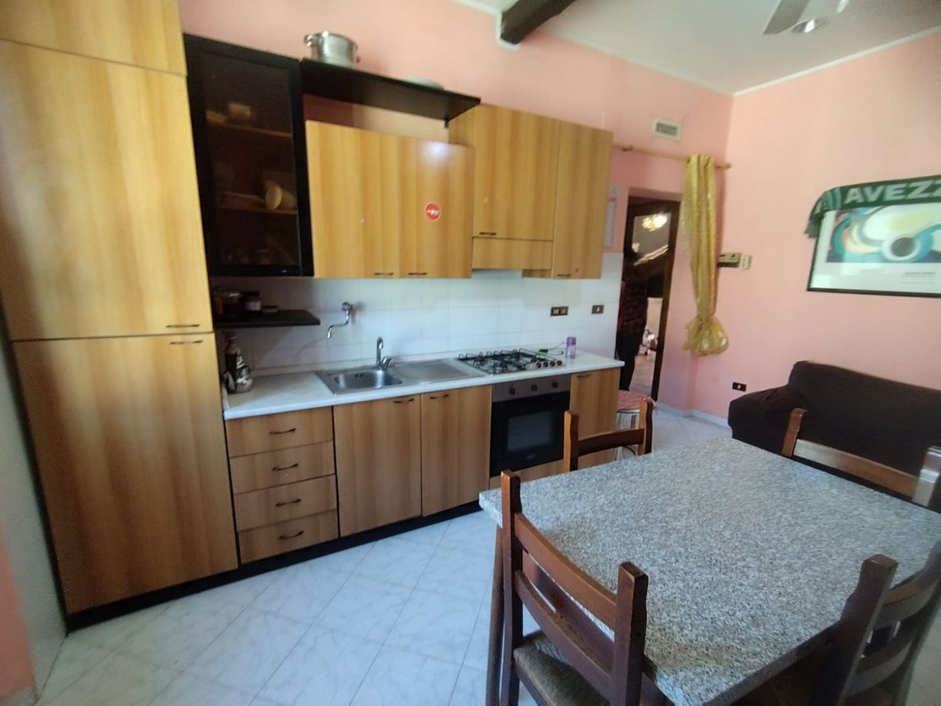 Apartamento de 3 habitaciónes en Avezzano, Italy No. 140753