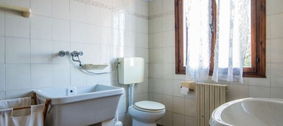 Дом с 4 комнатами в Лоццо Атестино, Италия № 303415 19