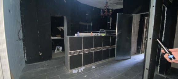 Bâtiment à Vierzon, France 150m² No. 213216 3