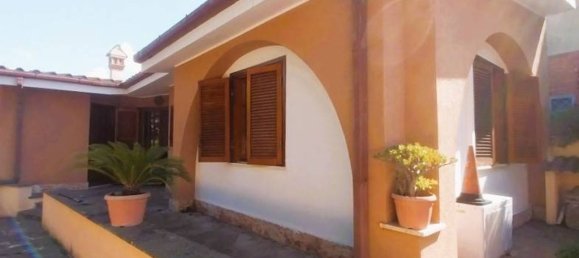 5 bedrooms Villa in Rome, Italy No. 11194 8