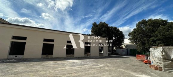 2 bedrooms Apartment in Campi Bisenzio, Italy No. 9888 11