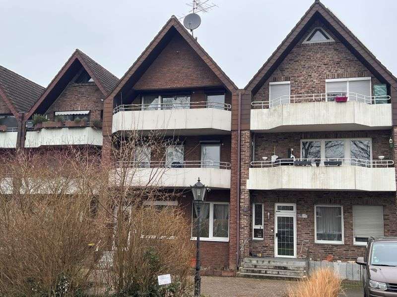 6 bedrooms Townhouse in Wesel, Germany No. 156601