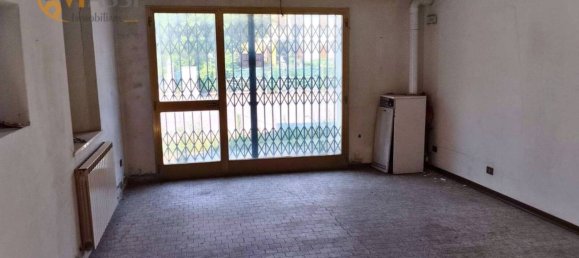 5-Zimmer Gebäude in Cento, Italy, Nr. 286900 24