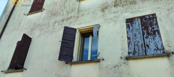 5-Zimmer Gebäude in Cento, Italy, Nr. 286900 8