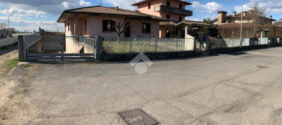 Studio in Pontoglio, Italy No. 2640 4