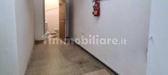 Коммерческая недвижимость с 2 комнатами в Фельтре, Италия № 353516 7