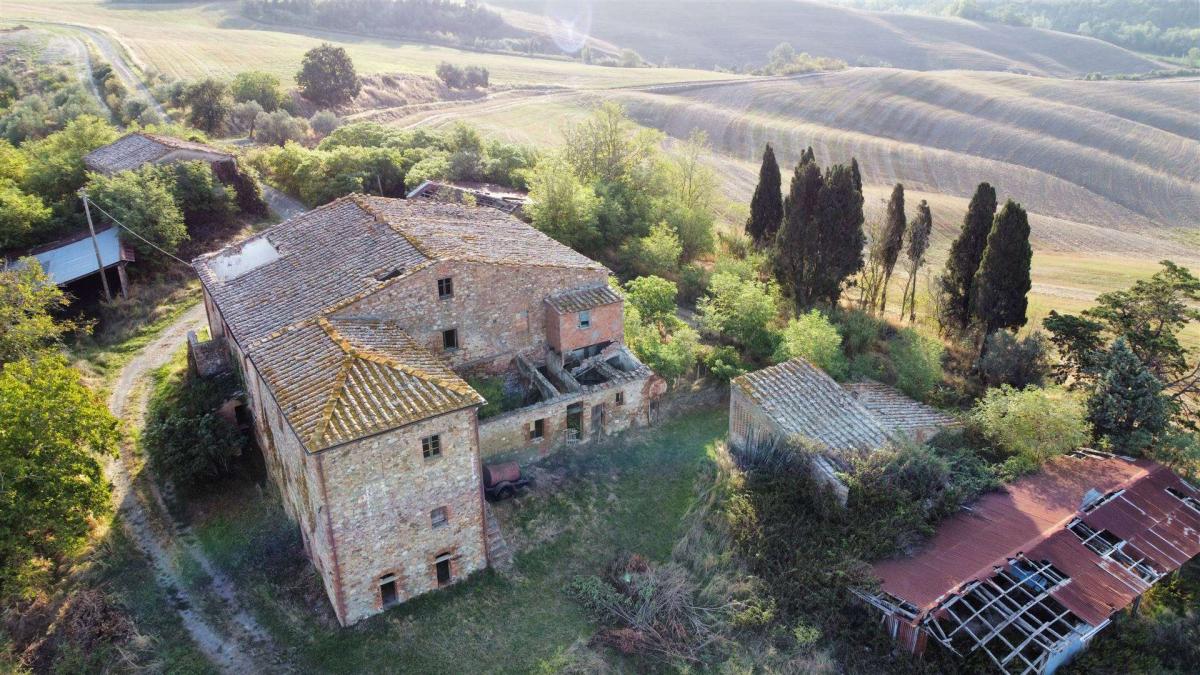 4 غرف نوم منزل في Volterra, Italy رقم 859