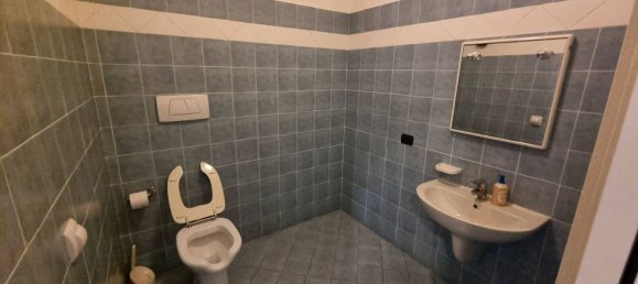 600m² Office in Milan, Italy No. 243325 24