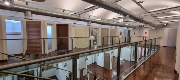 600m² Office in Milan, Italy No. 243325 32