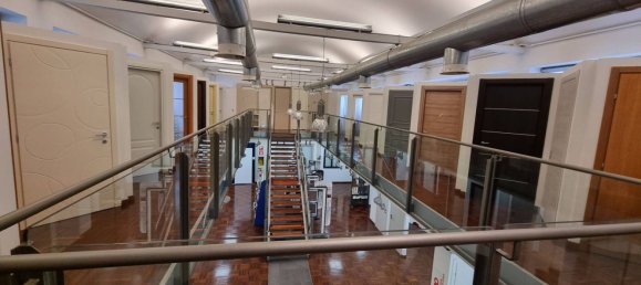 600m² Office in Milan, Italy No. 243325 33