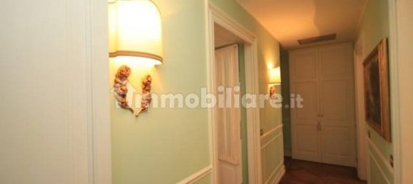 5 bedrooms Apartment in Milan, Italy No. 247521 9