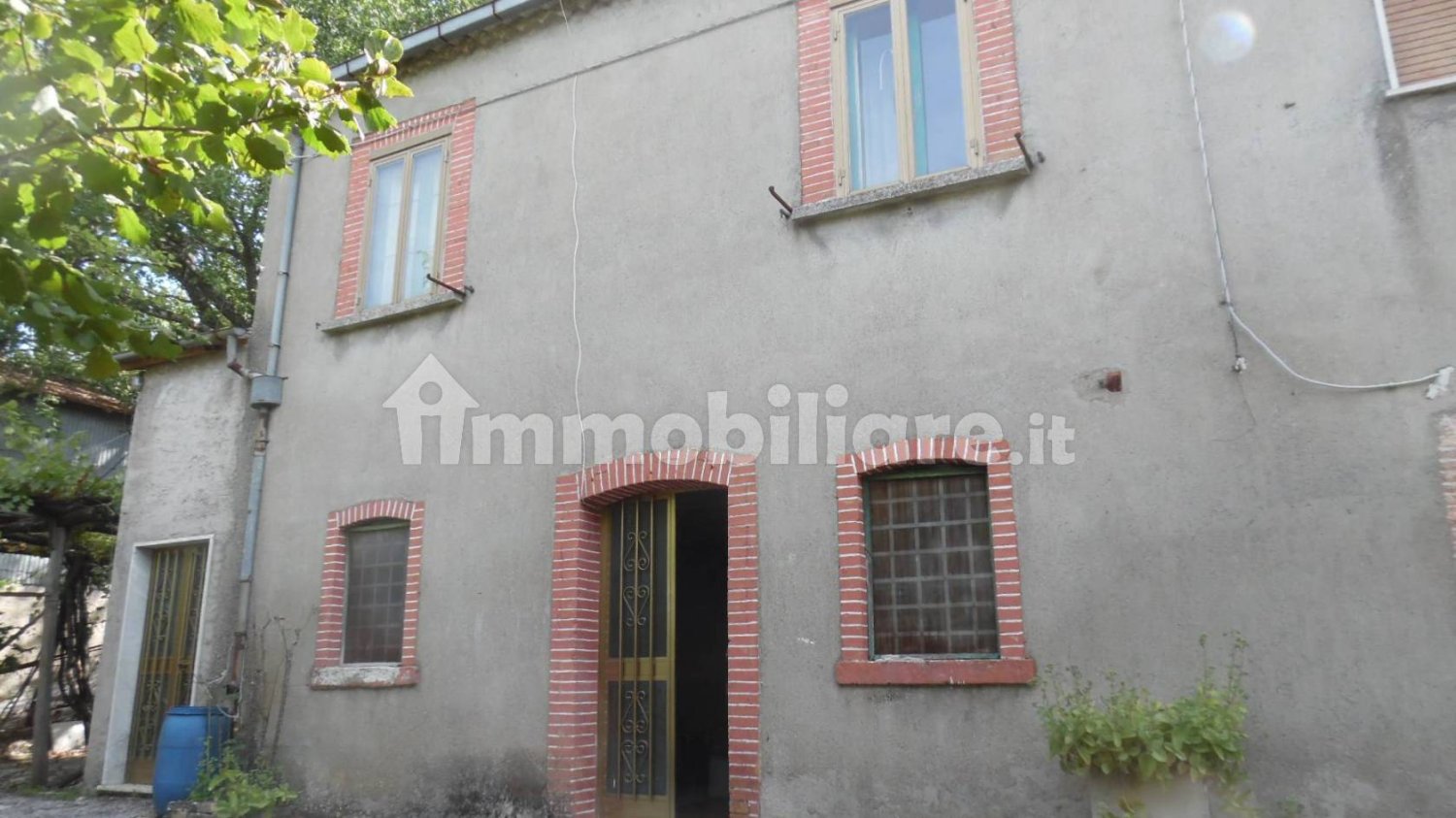 3 bedrooms House in Sant'Angelo dei Lombardi, Italy No. 134705